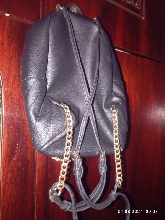 Рюкзак маленький.