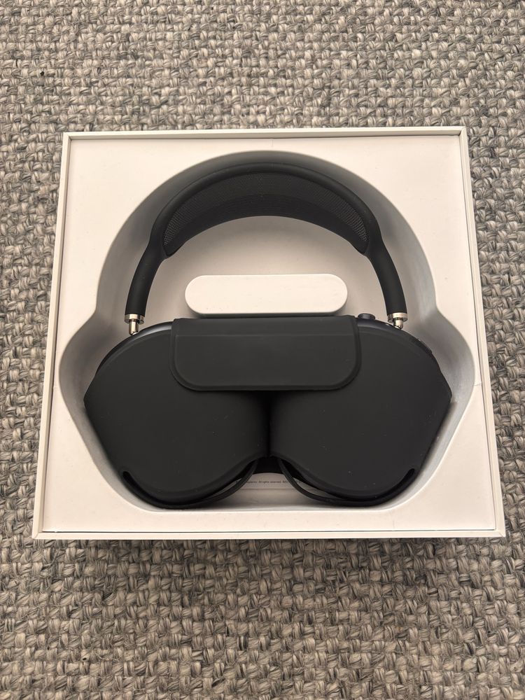 Apple AirPods Max