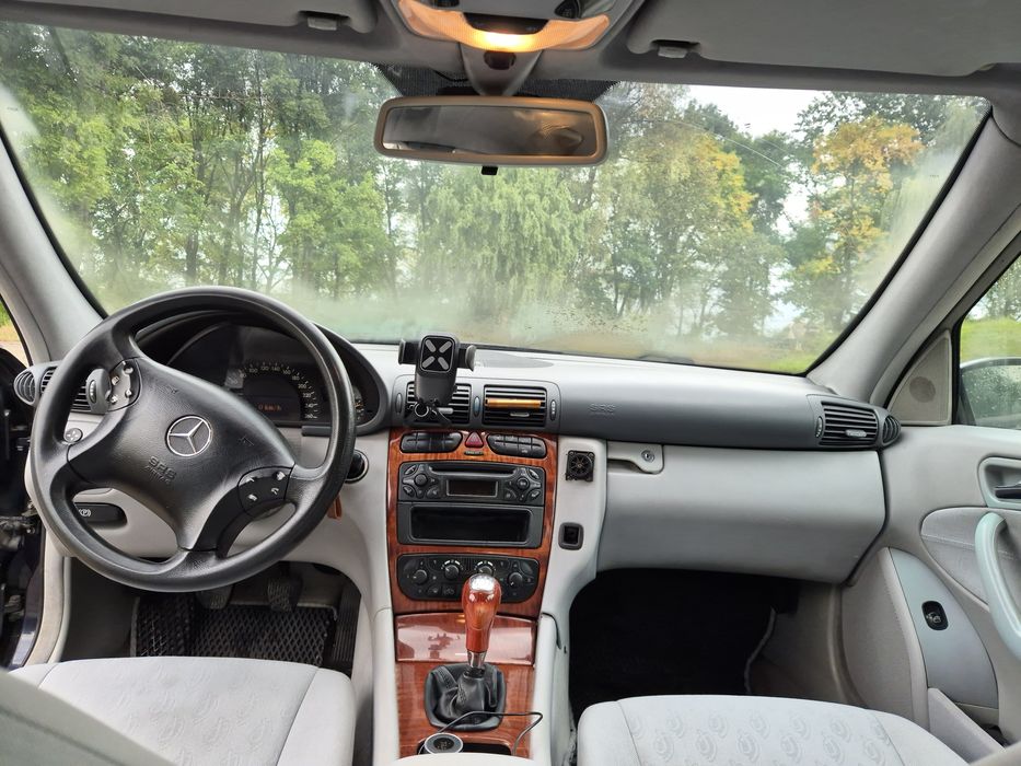 Mercedes Benz W203 2.2 CDI C-class