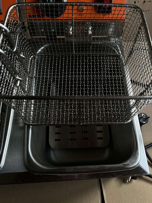 Електрична фритюрниця REEDNEE EF101