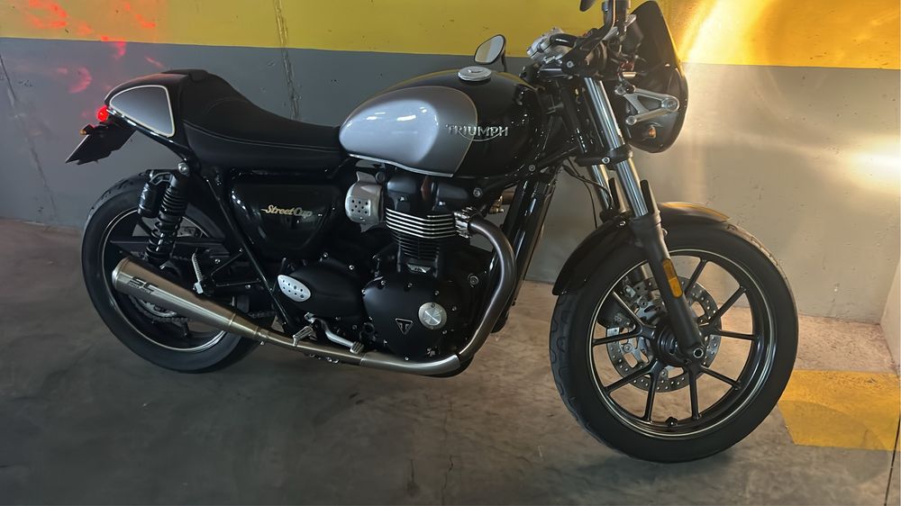 Triumph Street Cup Cafe Racer