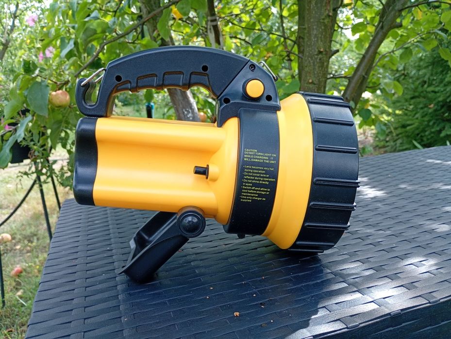 Halogen - Latarka (Obudowa) Nowy