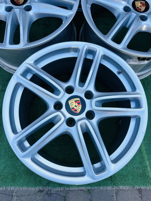 Диски різноширокі 5/130 R19 Porshe Panamera з датчиками тиску