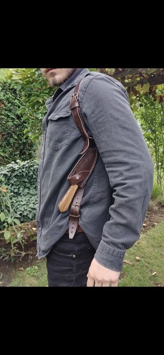 Ręcznie wykuty sztylet/nóż z szelkami skórzanymi. Knifemaking