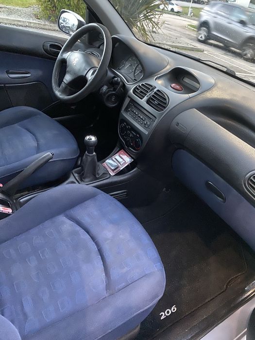 Peugeot 206 1.4 HDi Versão Look 2