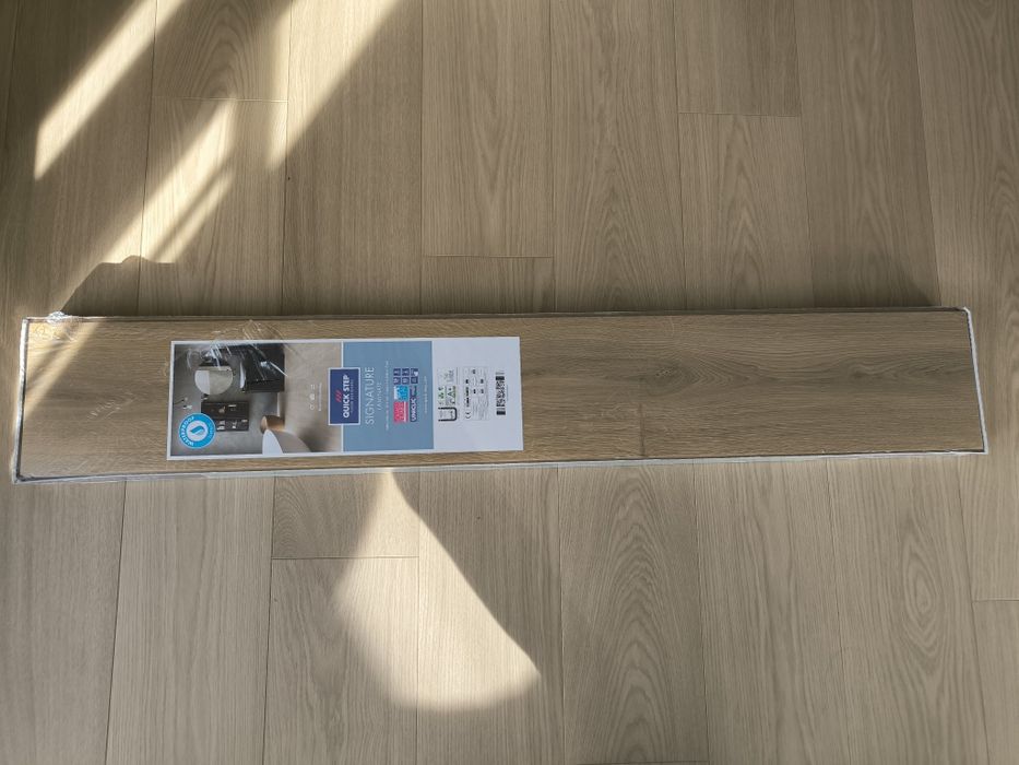 Panele quick-step dąb szczotkowany naturalny SIG4762