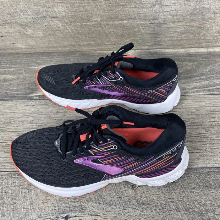 Кросівки оригінал безкоштовно