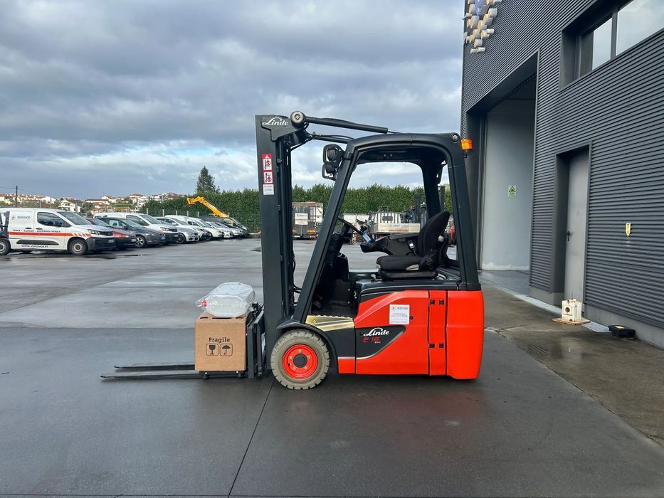 Empilhador Linde Elétrico 1600 Kgs