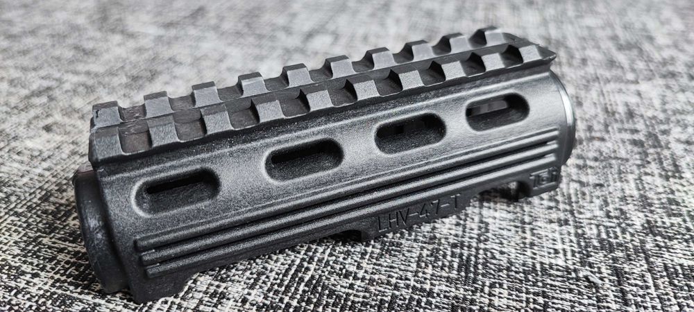 Продам накладку на газову трубку з планкою пікатіні