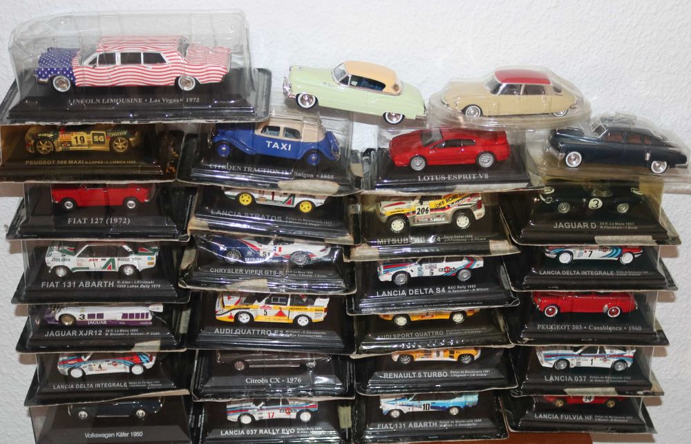 Vendo minha coleção 1/43