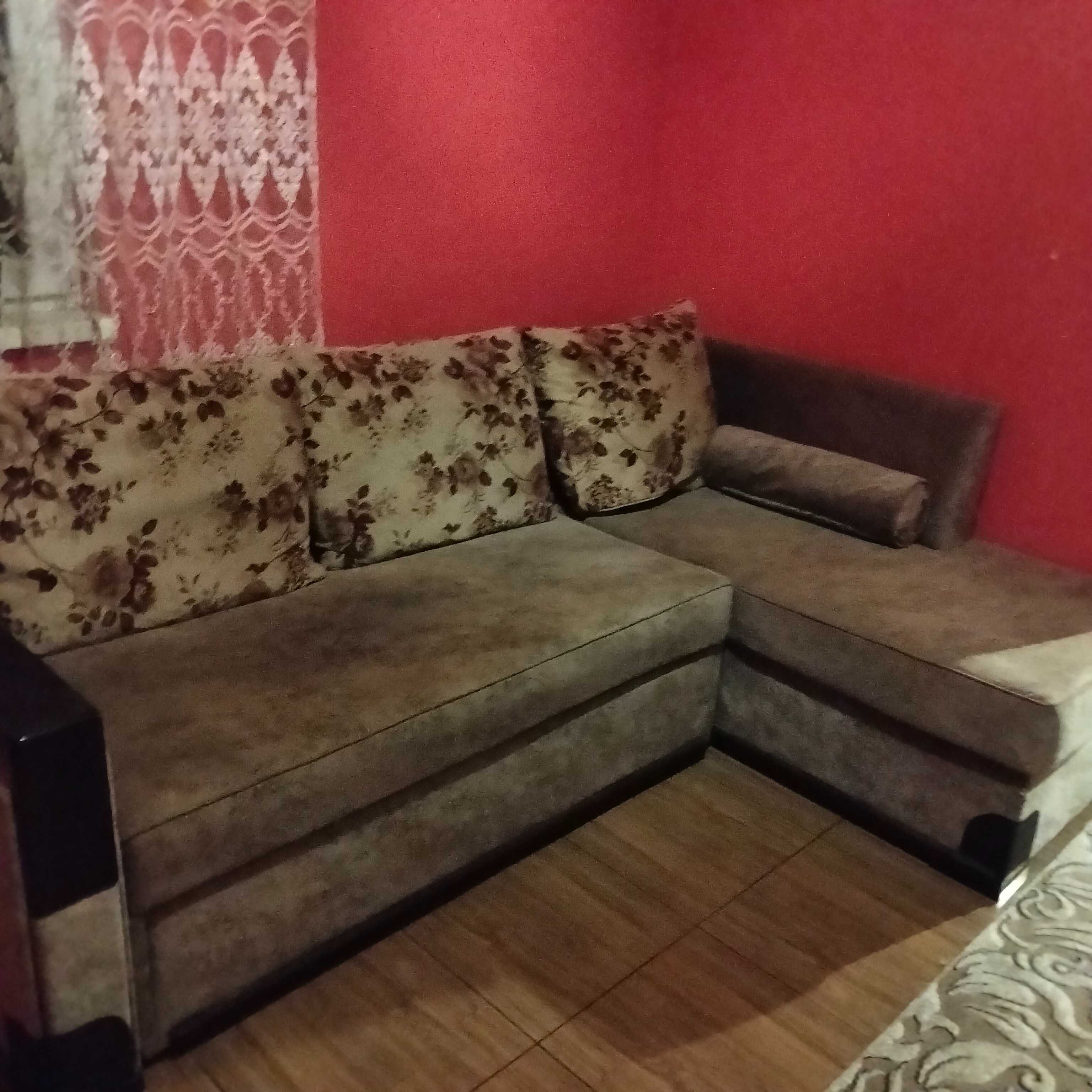 Продам м'який куточок,розкладний