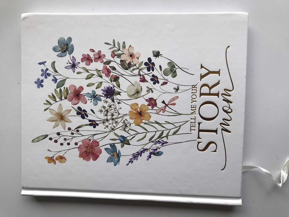 Książka historia życia mamy do wypełnienia w języku angielskim