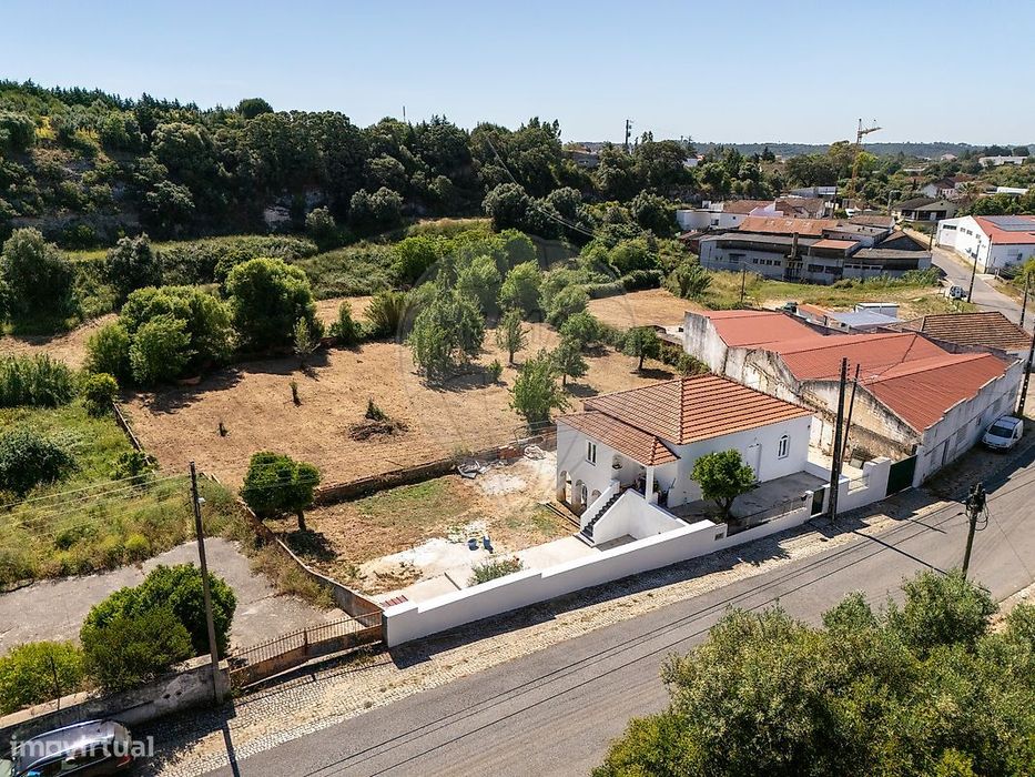 Moradia T4 para venda