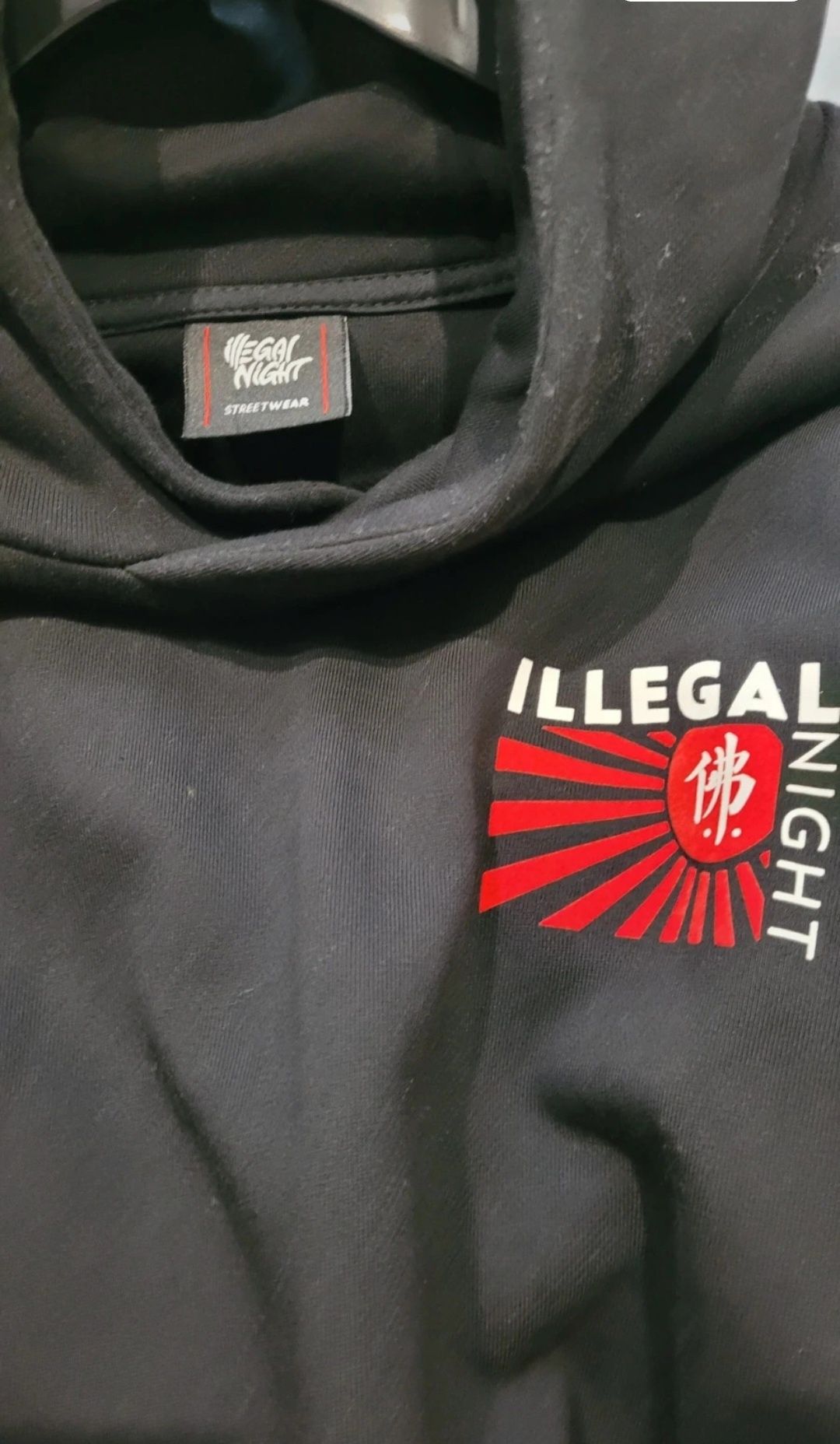 Bluza kapturem illegal night