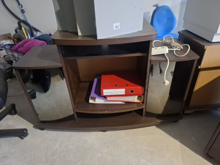 Тумба под телевізор