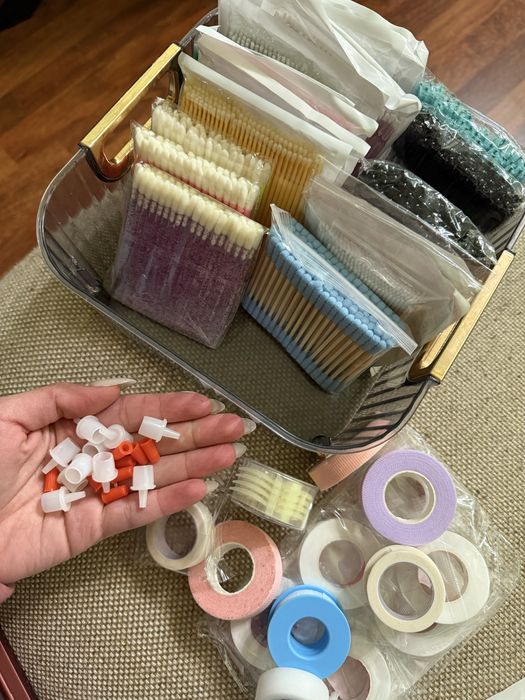 Матеріали для нарощування вій