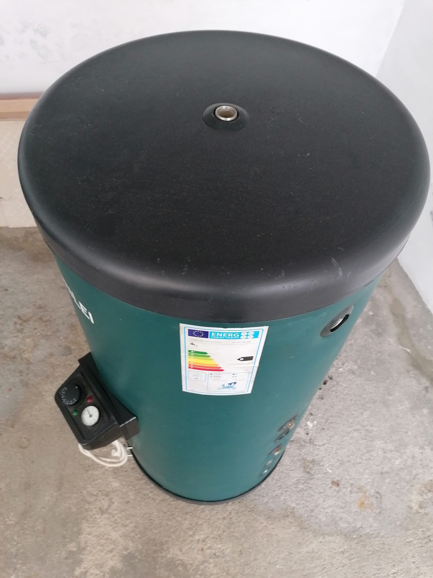 Salamandra a pellets solzaima douro 23kw e termoacumulador de 200 litr