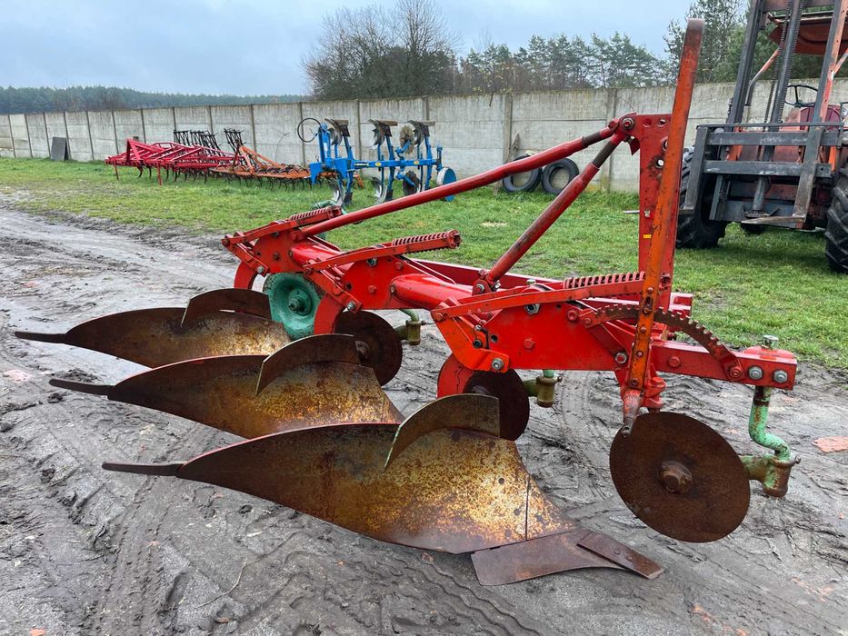 Плуг 3-корпусний Kverneland  3-35 ЯК НОВИЙ квернеланд Rabe Werk Overum