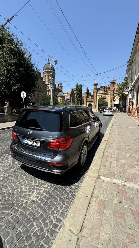 Оренда авто на весілля Mercedes GL