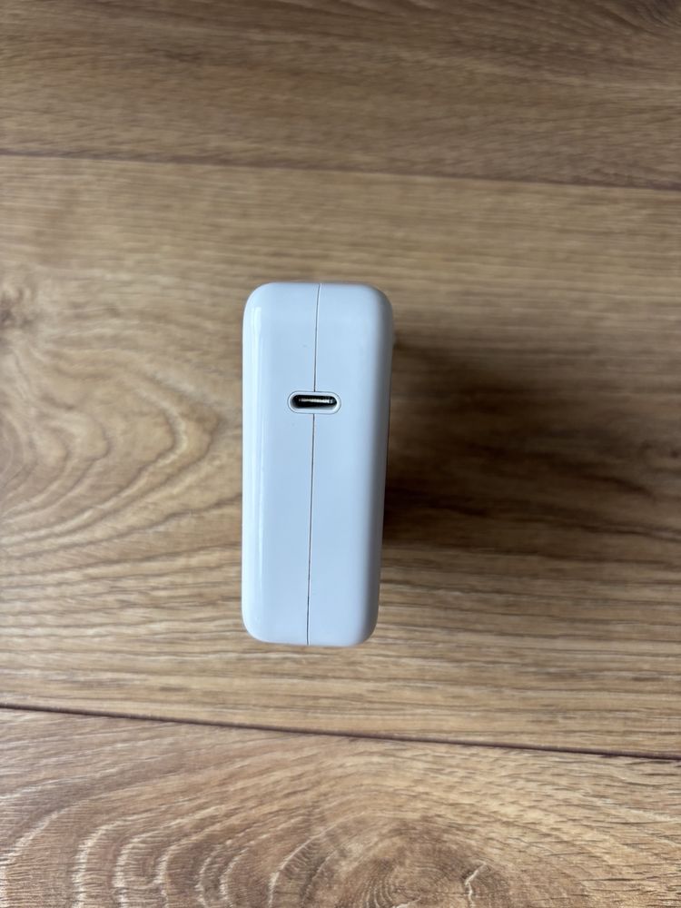 Ładowarka Apple USB-C 67W (model A2518) – niesprawna
