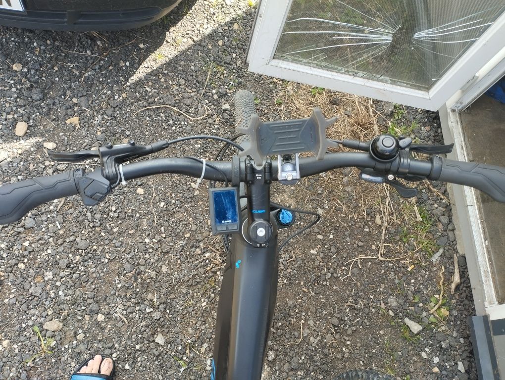 Rower elektryczny prawie nie korzystałem polecam