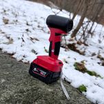 Nowa Poręczna Dmuchawa Na Baterię MILWAUKEE 18V - Film Prezentujący