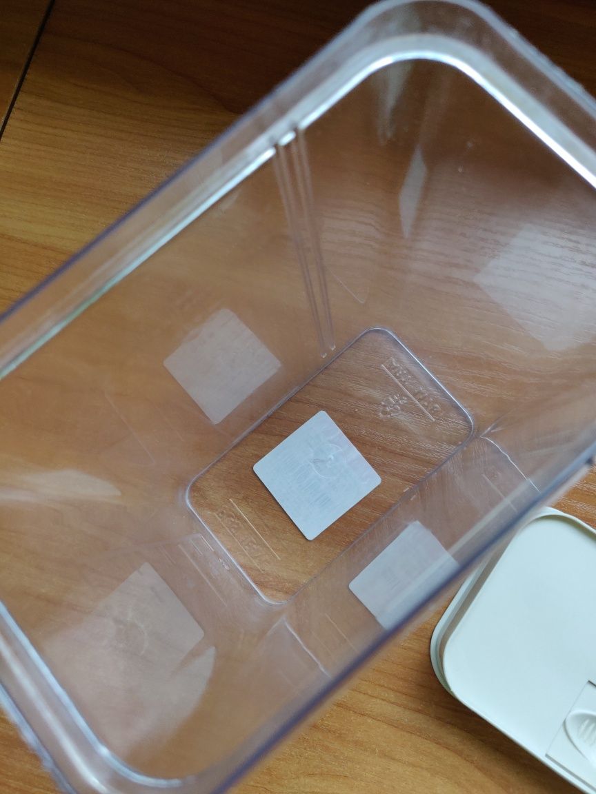 Pojemnik Plast team 1,2l z dozownikiem i miarką