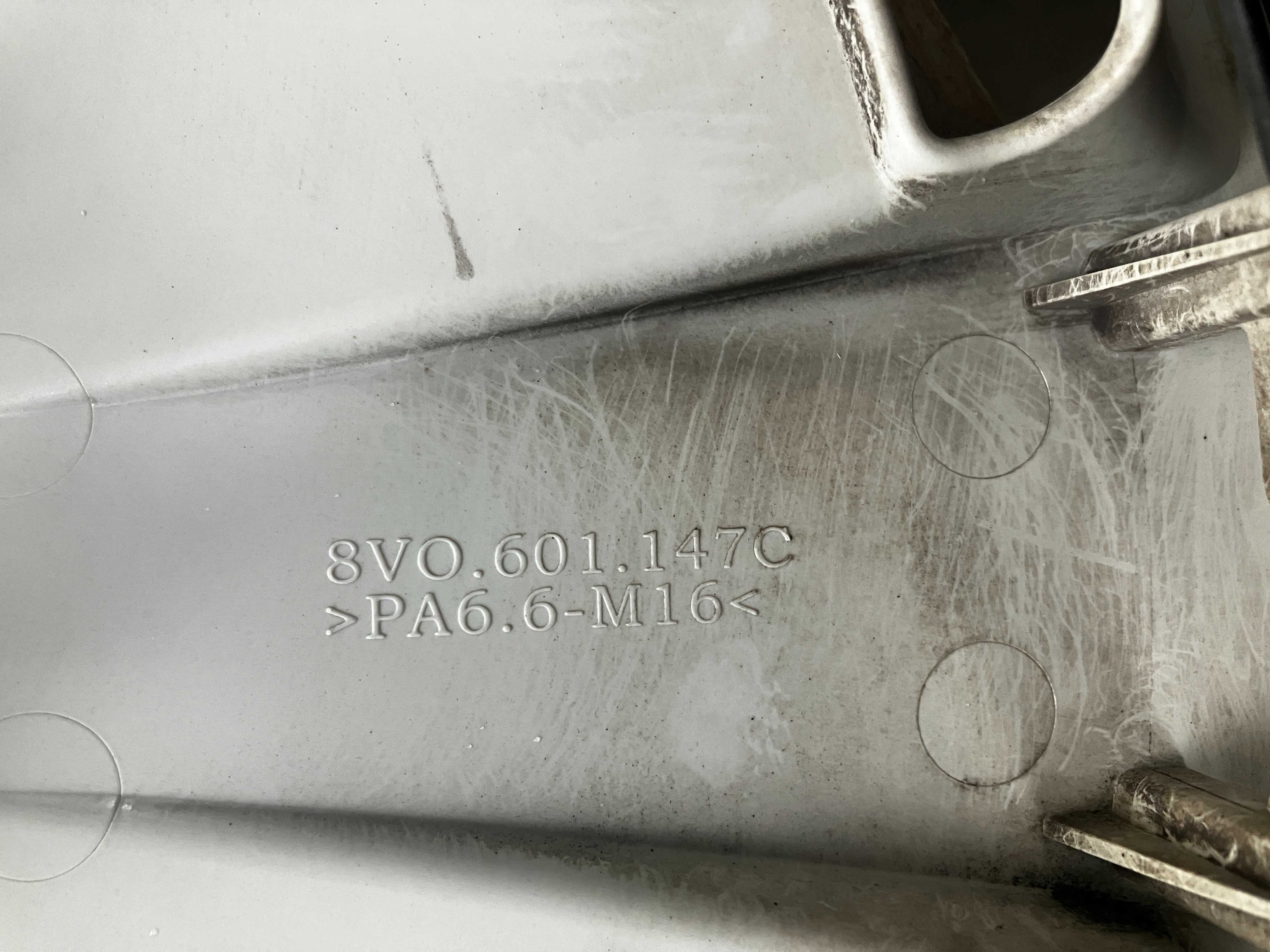 Kołpaki 16 Oryginalne Audi A6 C6 C5 A4 B8 B7 B6 A1 A3 KPL