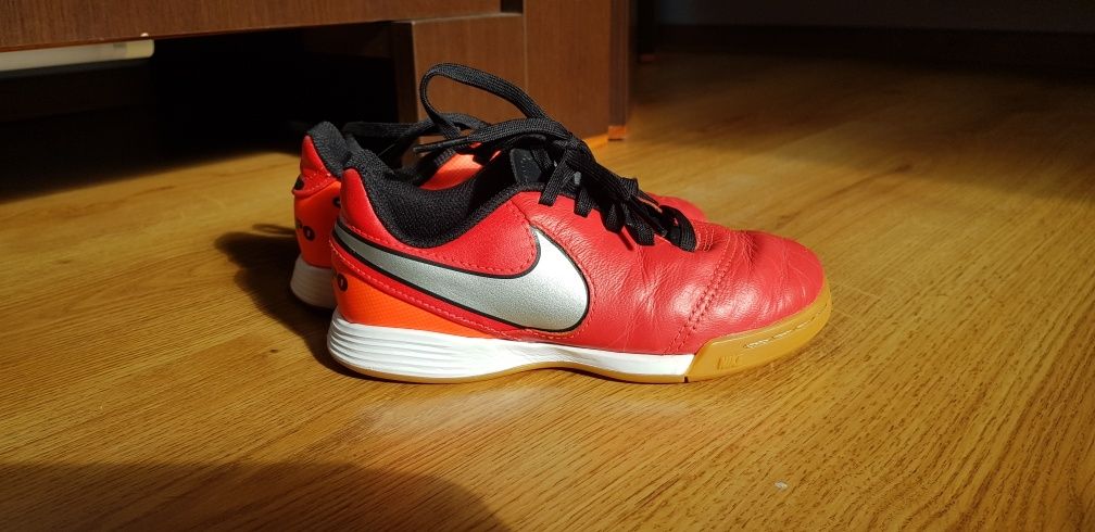 Nike tiempo halówki 27.5 jak nowe
