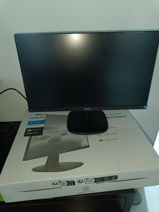 PHILIPS V Line 24 Full HD