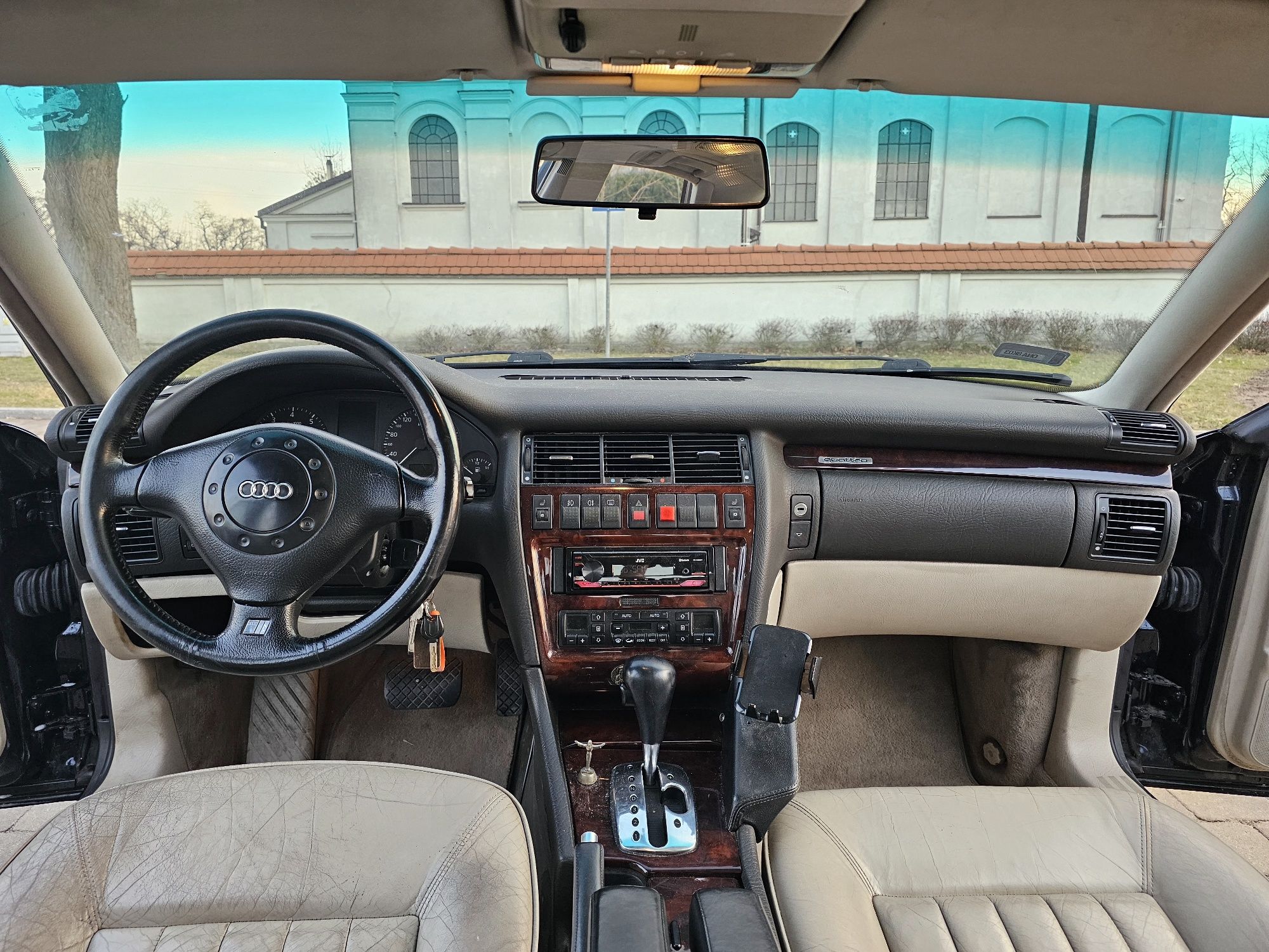 Audi A8 D2 4.2 V8 Quattro