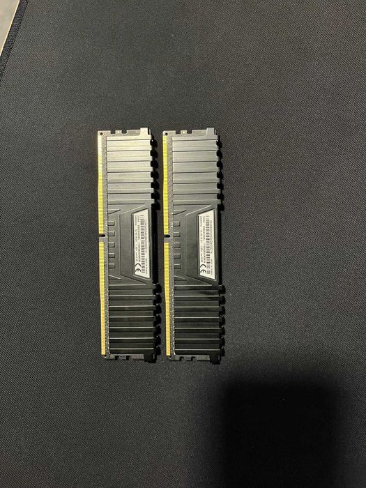 Pamięć RAM DDR4 8GB (2x4GB) 2400MHz Corsair Vengeance LPX
