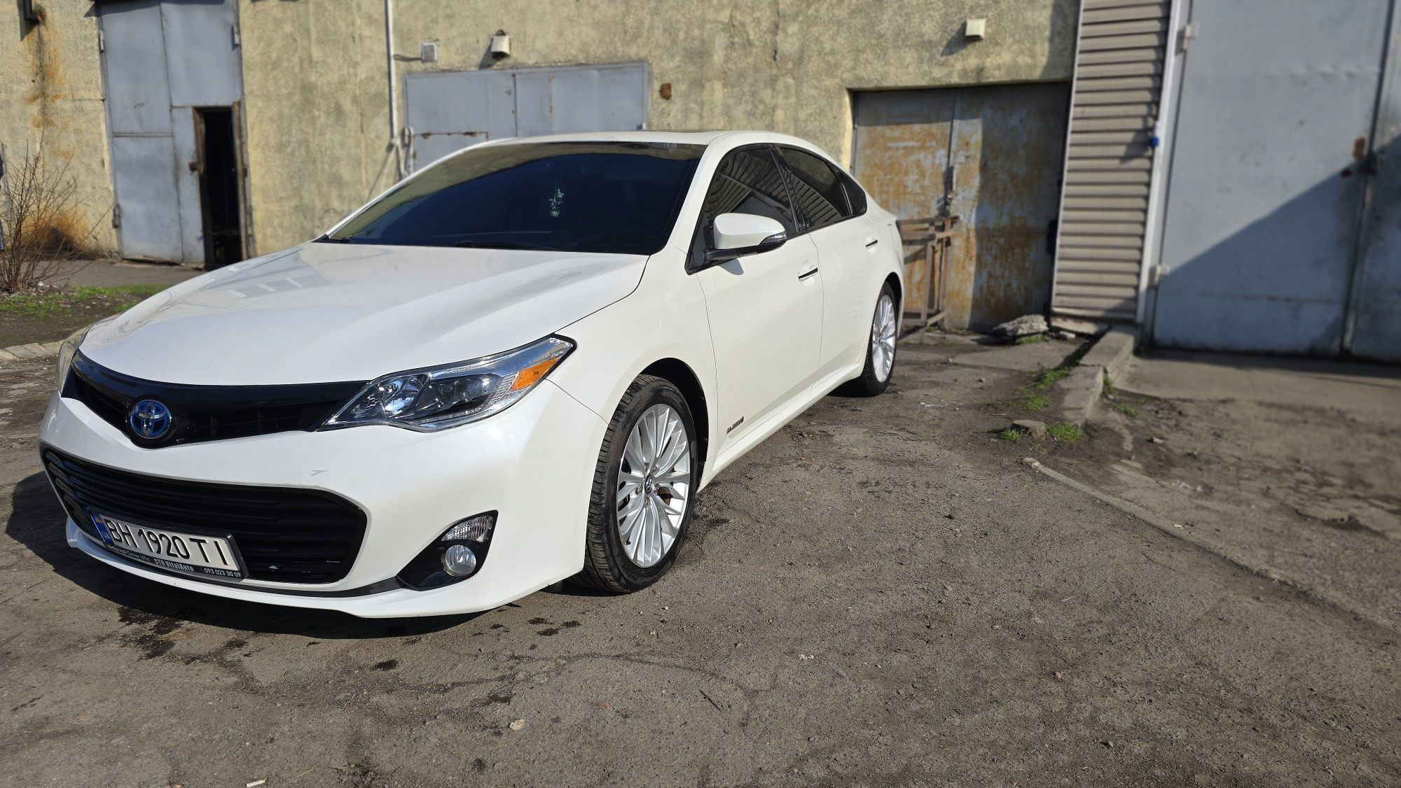 Toyota avalon 2013