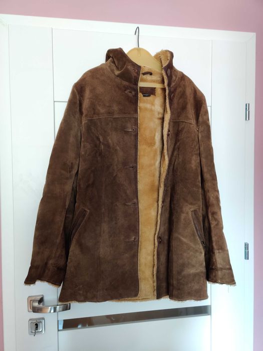 Brązowy kożuch z kapturem 40 / L