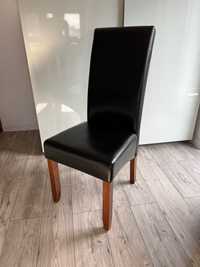 Krzesło BAKKELY brązowy Jysk drewno skóra ekologiczna lakierowane