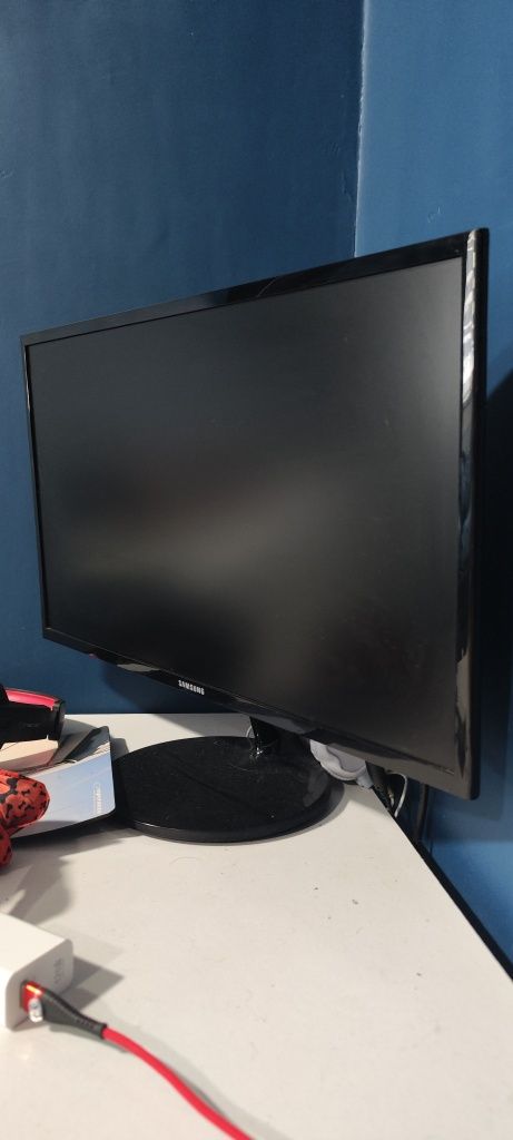 Komputer i5 6600 3.30 8gb gtx1050 ti monitor samsung 24