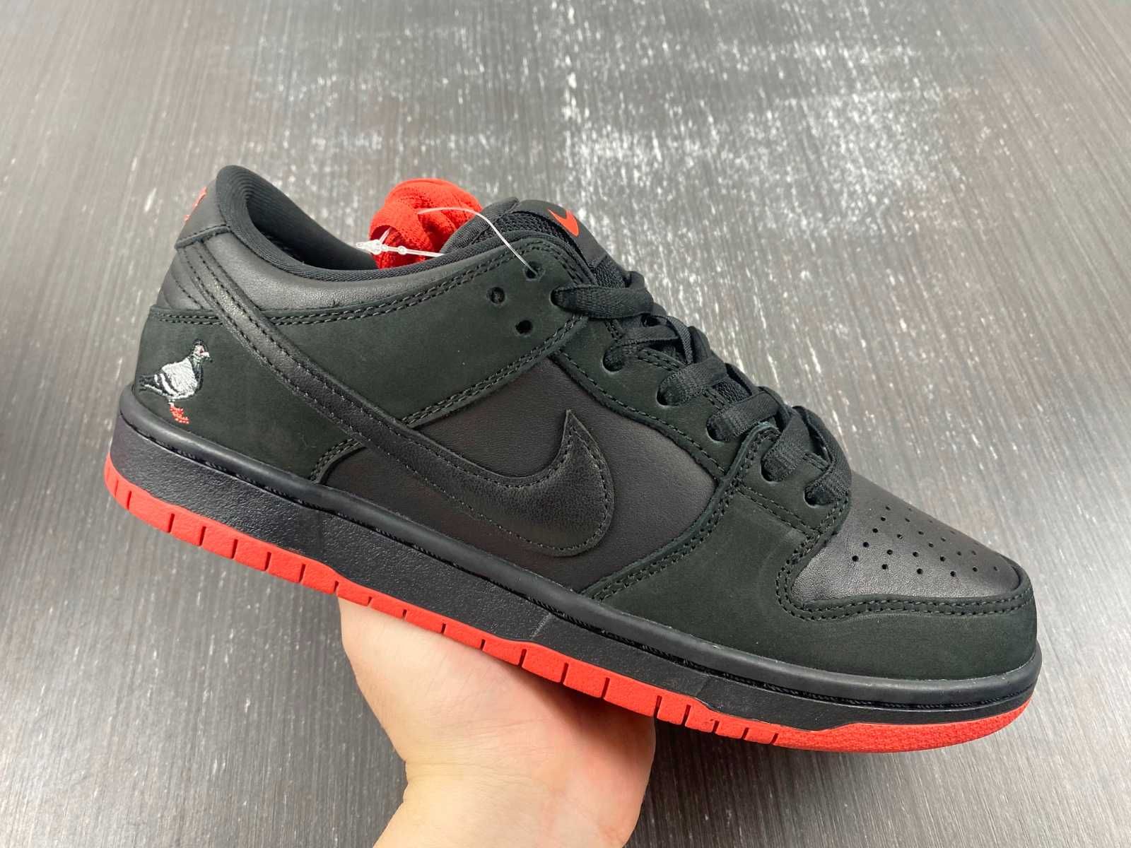 Nike SB Dunk Low - Black Pigeon