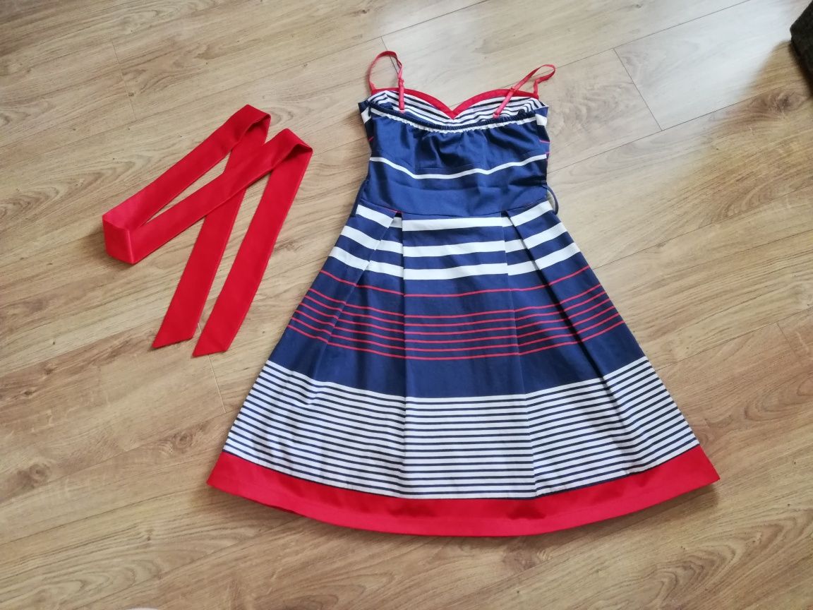 (r. S/M) sukienka ramiączka, paski, niebieski, czerwony, biały