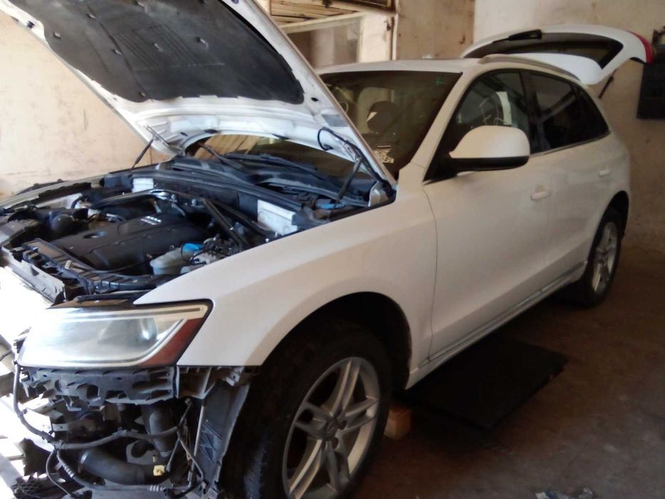 Audi Q5 2008-2017 Авторозбірка Запчастини Шрот Ауді 2.0 бензин