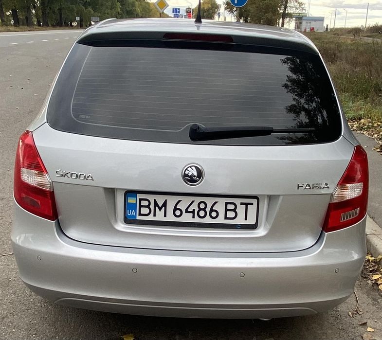 Продам авто Skoda Fabia 2014