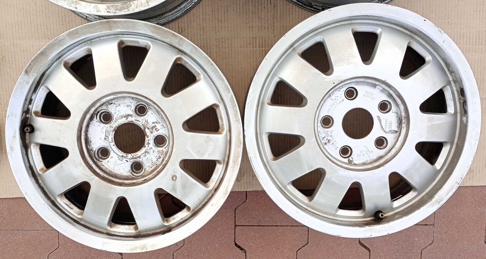 Aluminiowe oryginalne felgi do audi A4 B5 + dekielki