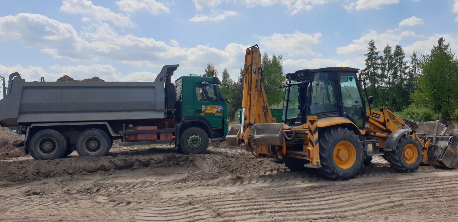 Koparko ładowarka+ transport materiałów sypkich