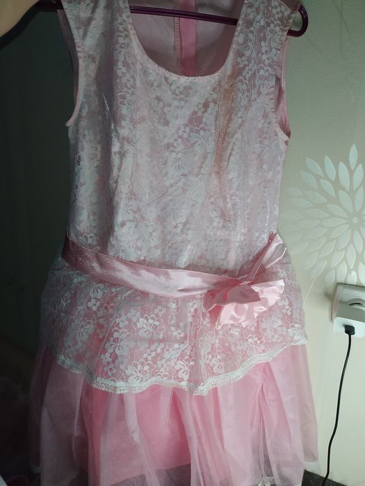 Сукні фемелі лук