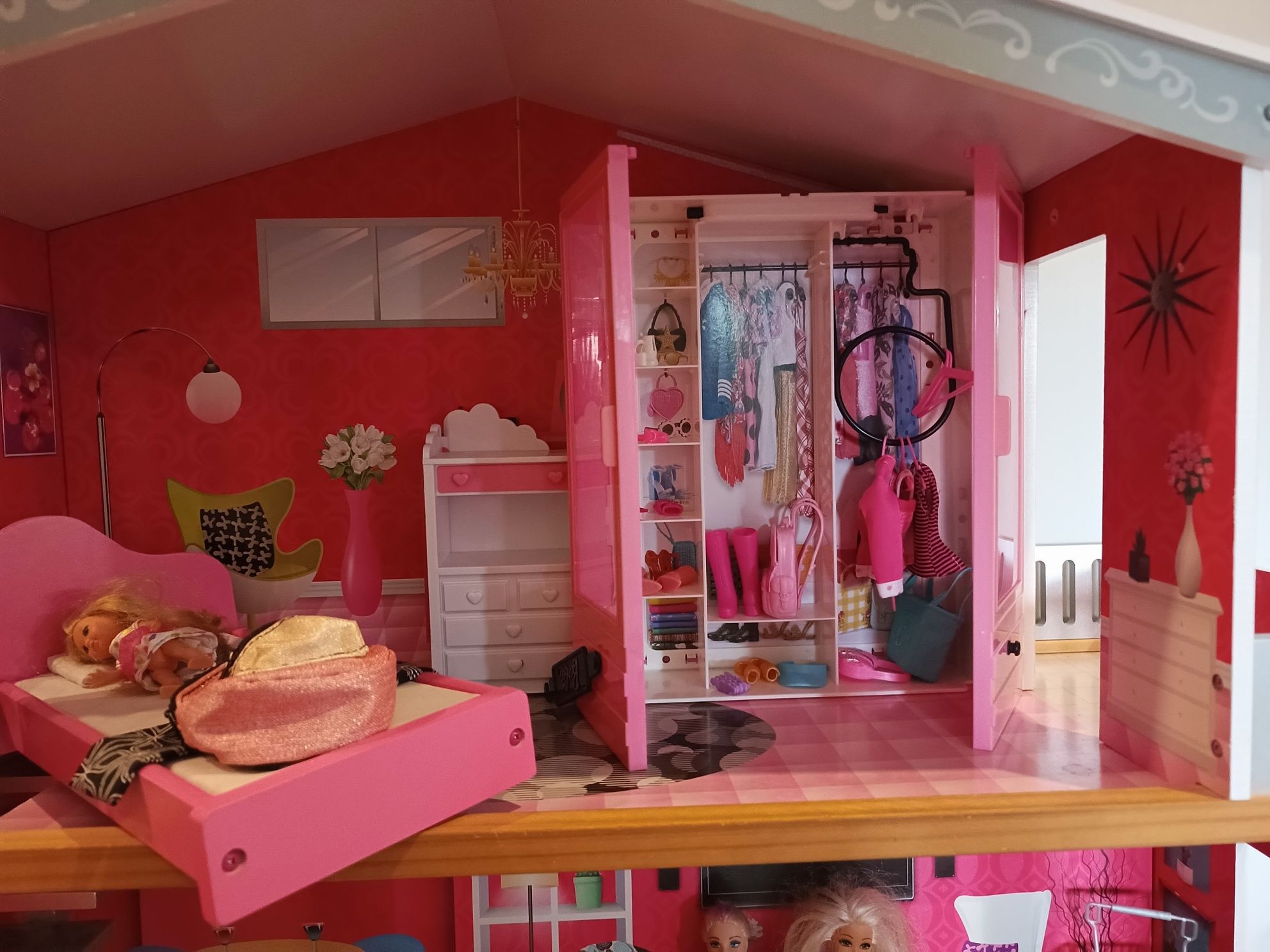 Duży domek dla lalek Barbie