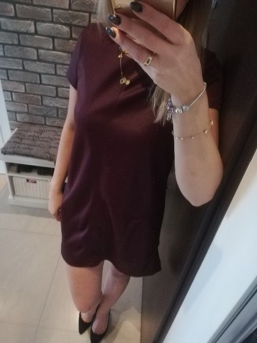 sukienka bordowa woskowana z kieszeniami z zamkiem z tyłu Mohito XS