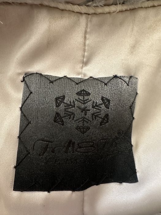 Шикарный норковый полушубок с капюшоном