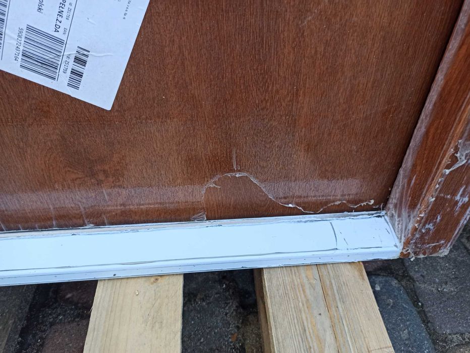 Nowe drzwi z futryną metalowe zewnętrzne prawe lewe 90-tki Montaż