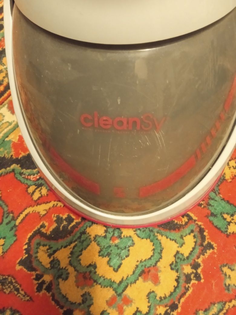 И продам  пылесос CLEANSY ,1200 w, Италия