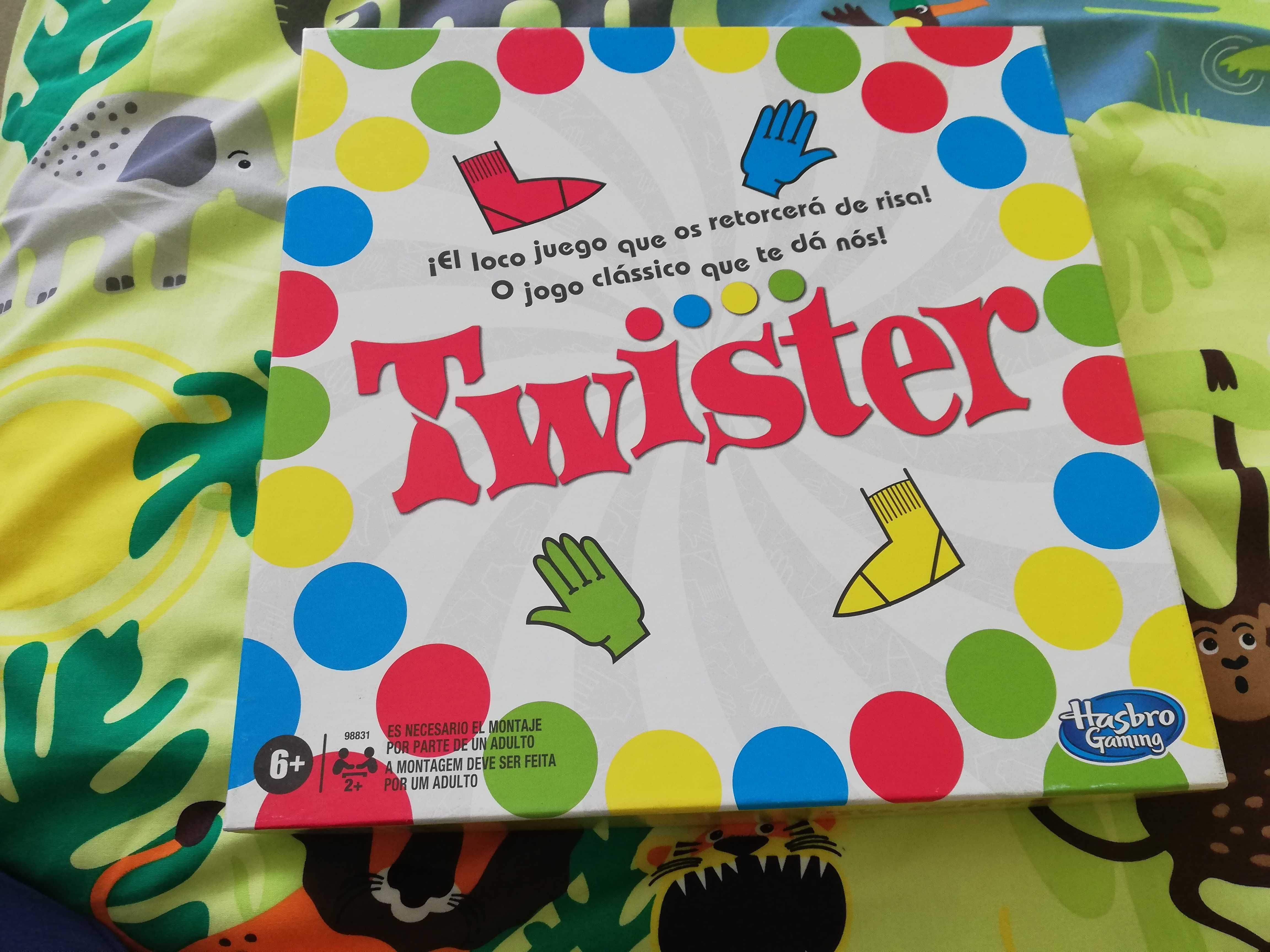 Jogo divertido twister