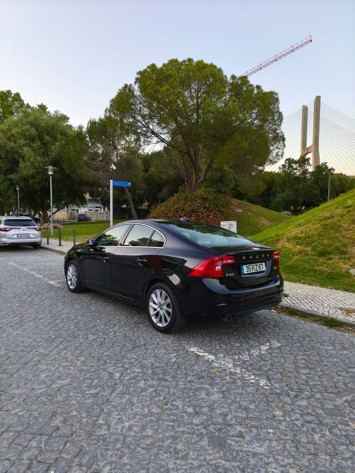 Volvo S60 2.0 D3 Momentum | Ótimo Estado